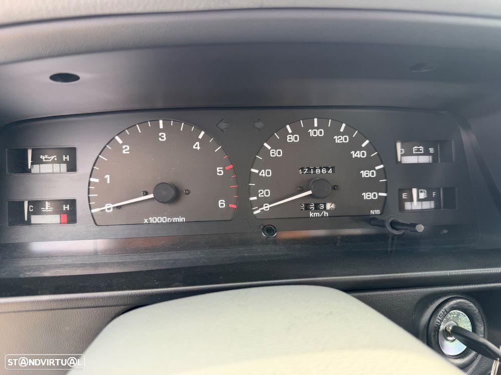 Toyota Hilux 2.4 D LN145LPT Cab Dupla - 34