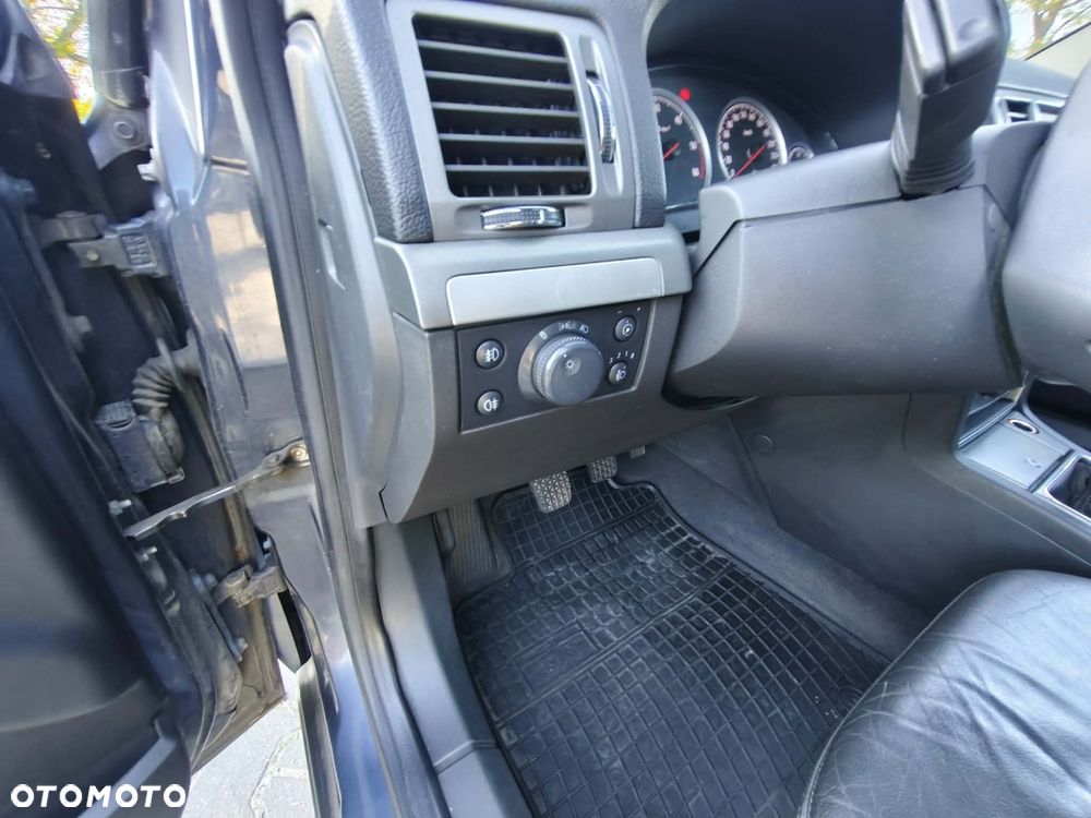 Opel Vectra 3.0 V6 CDTI Cosmo - 16