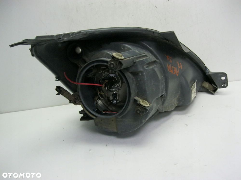 lampa przód lewa 6s61-13w030-cd ford fiesta mk6 - 12