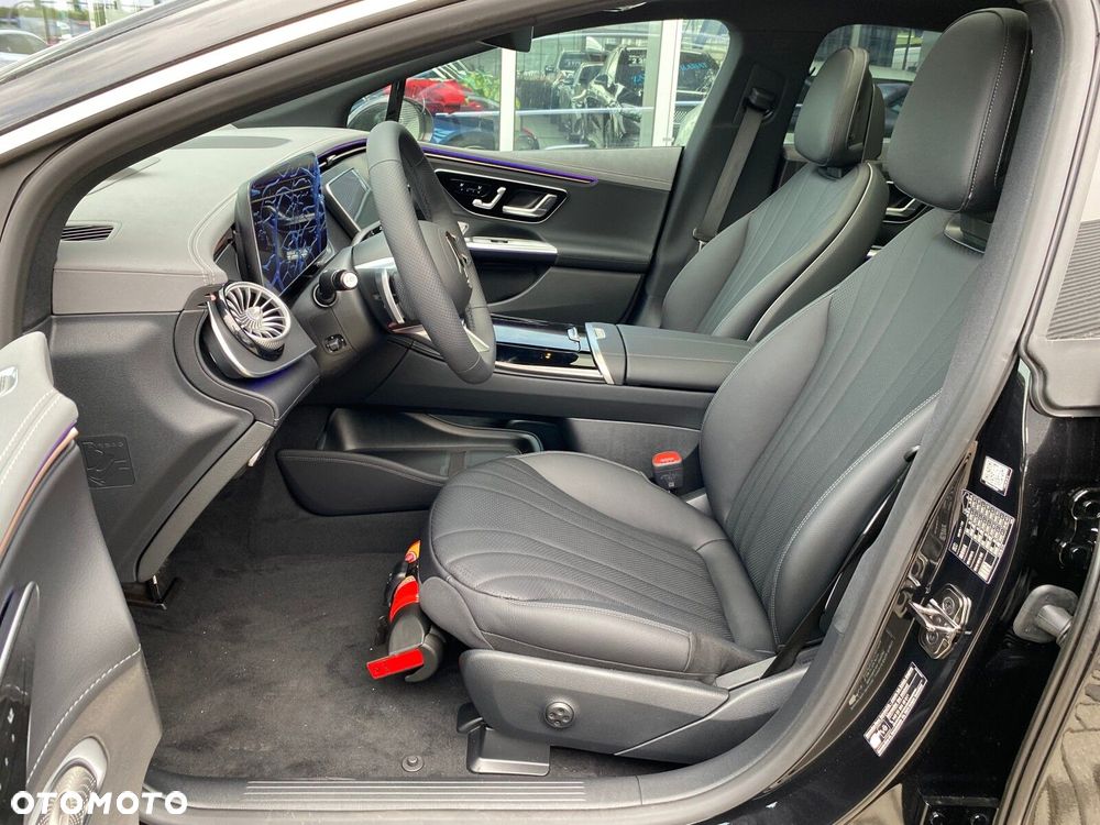 Mercedes-Benz EQE 350 89kWh 4-Matic AMG Line - 10