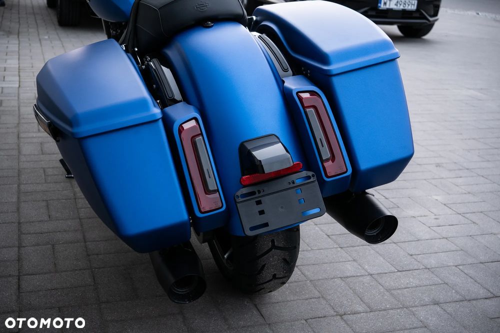 Harley-Davidson Touring Street Glide - 16
