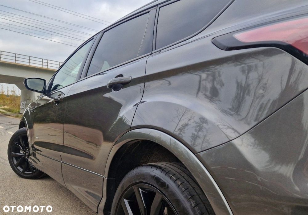 Ford Kuga 2.0 TDCi 4x4 ST-Line - 15