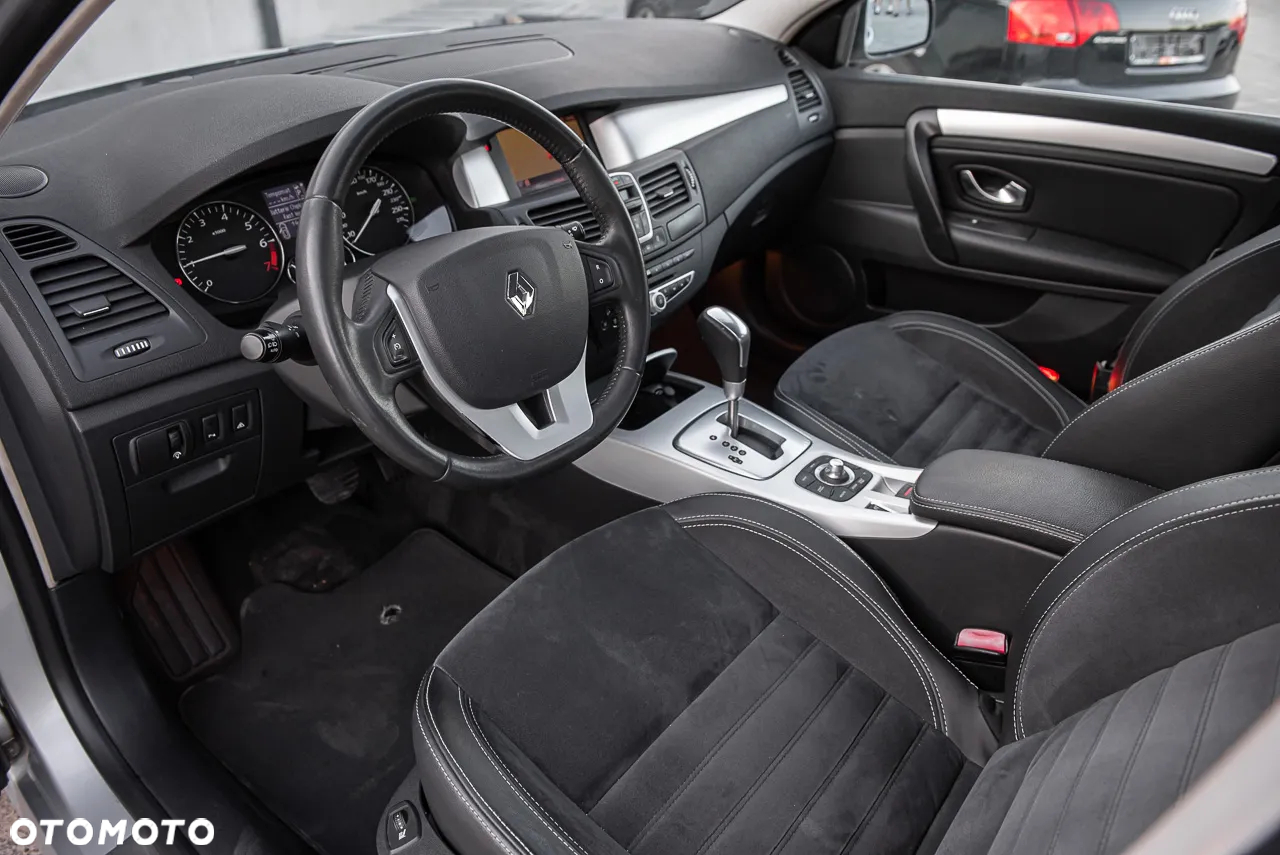 Renault Laguna 2.0 T Bose Edition - 16