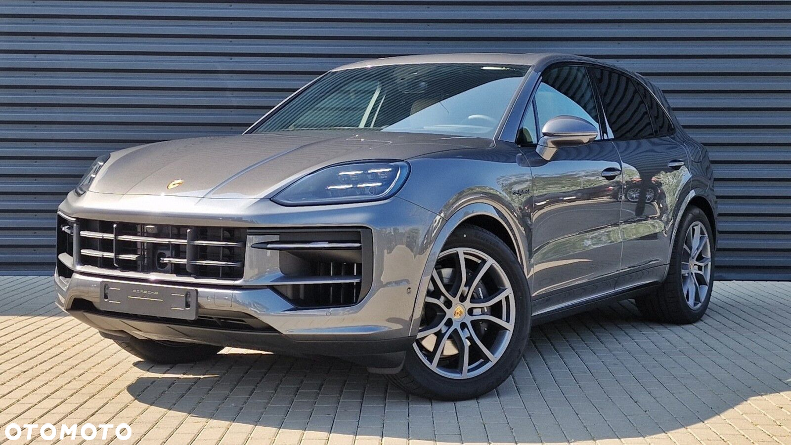 Porsche Cayenne - 2