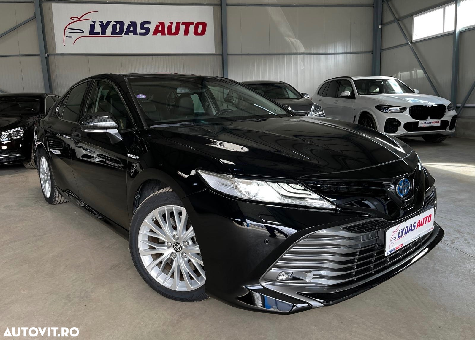 Toyota Camry 2.5 HEV Executive - 6