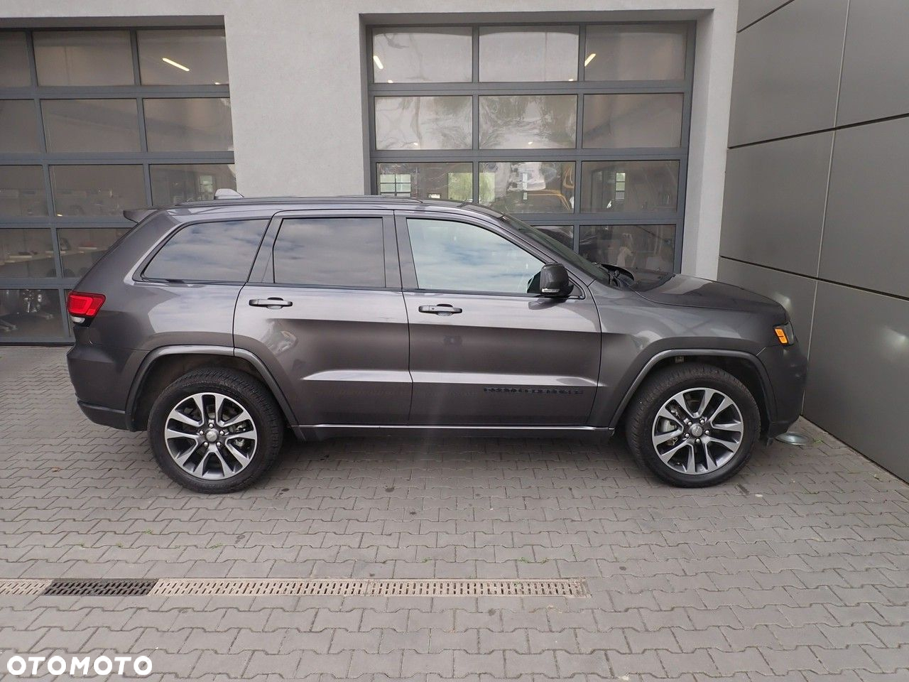 Jeep Grand Cherokee - 6