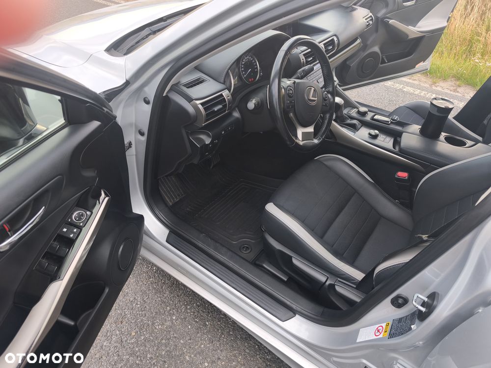 Lexus IS 250 Business - 20