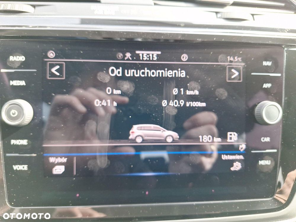 Volkswagen Touran - 19