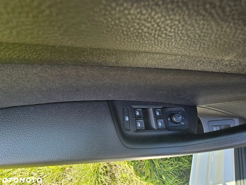 Volkswagen Passat 2.0 TSI Business DSG - 15