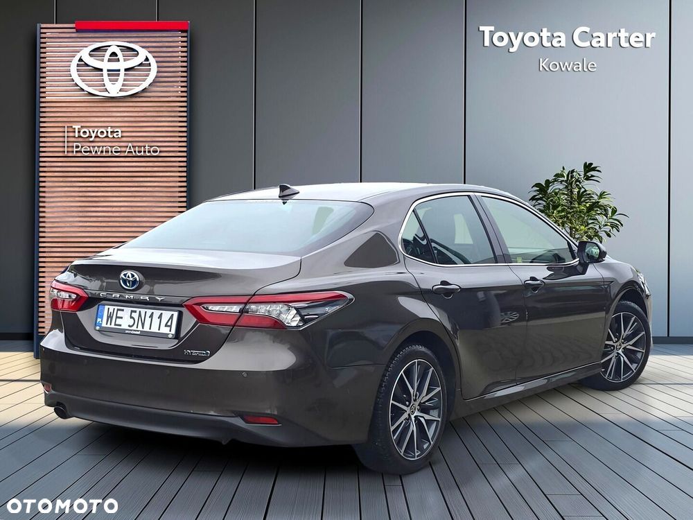 Toyota Camry 2.5 Hybrid Executive CVT - 6