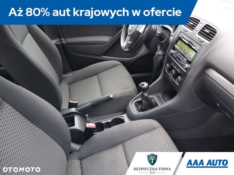 Volkswagen Golf - 11