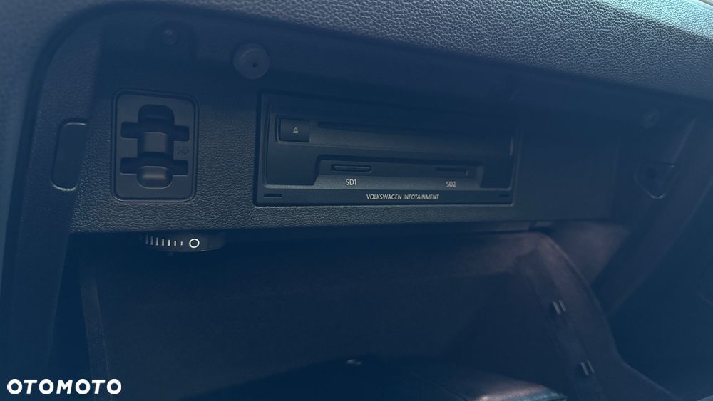 Volkswagen Passat 2.0 TDI (BlueMotion Technology) DSG Highline - 25