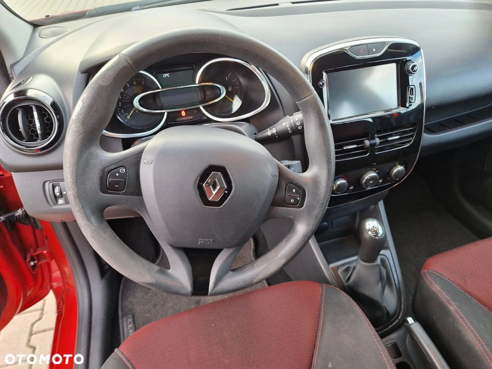 Renault Clio 1.2 16V Zen - 10