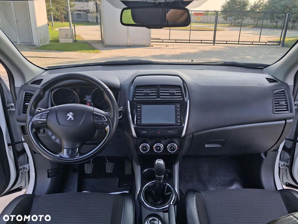 Peugeot 4008 - 22