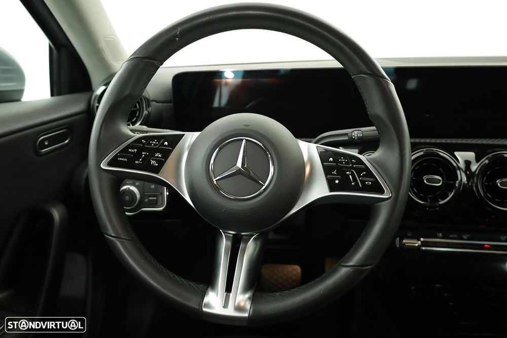 Mercedes-Benz A 200 Standard - 14