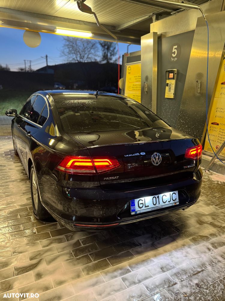 Volkswagen Passat 1.6 TDI (BlueMotion Technology) DSG Comfortline - 10