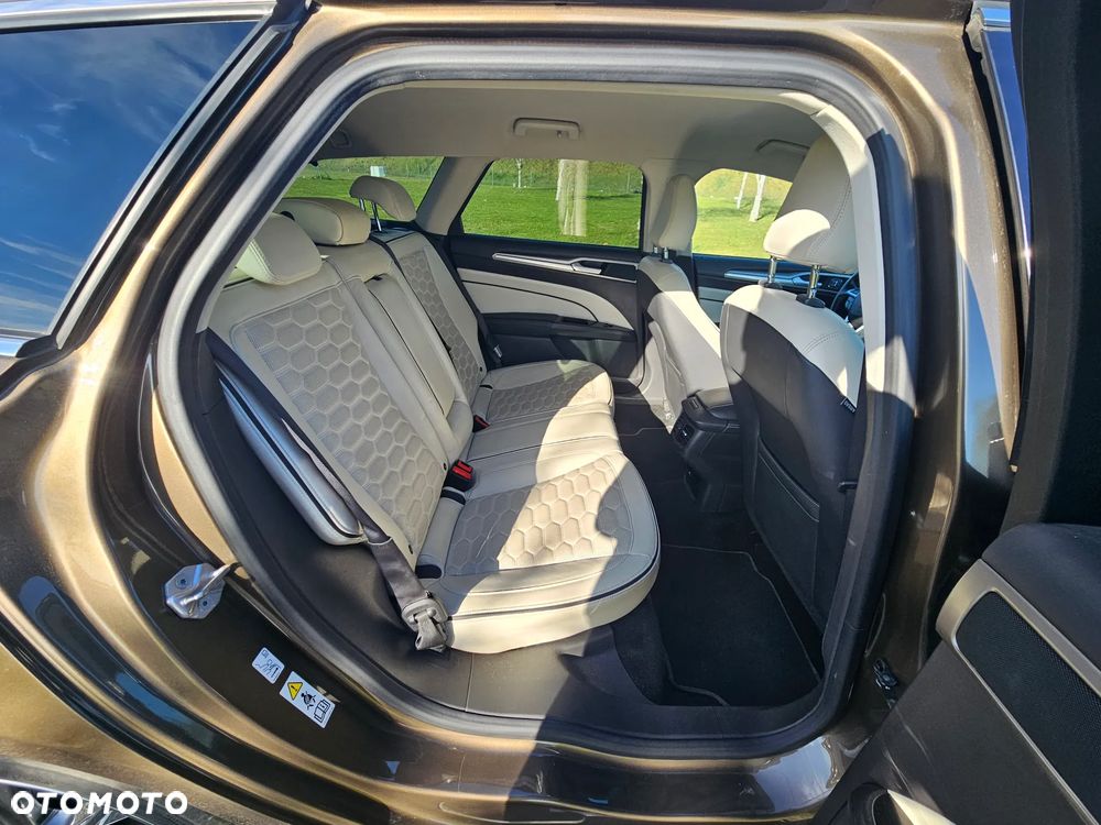 Ford Mondeo Vignale 2.0 EcoBoost - 15