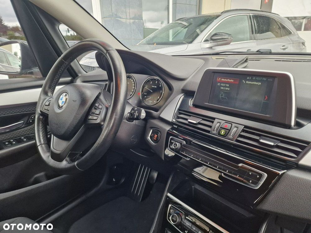 BMW Seria 2 218d Active Tourer - 26