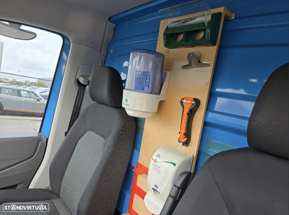 VW Crafter 35 2.0 TDI CD Médio - 7
