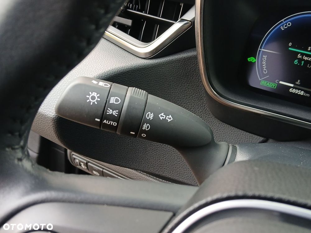 Toyota Corolla 1.8 Hybrid Comfort - 27