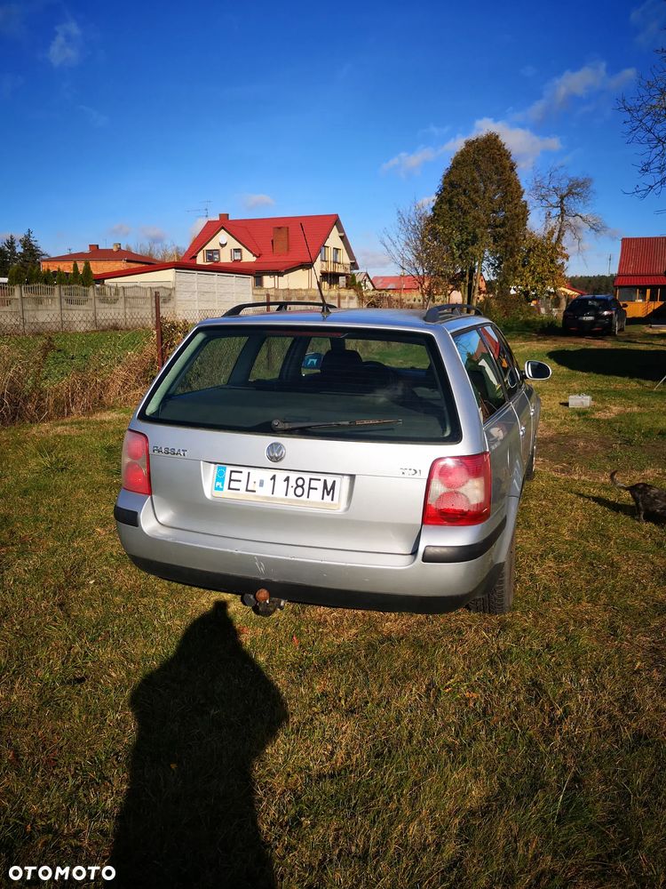 Volkswagen Passat 1.9 TDI Basis - 5