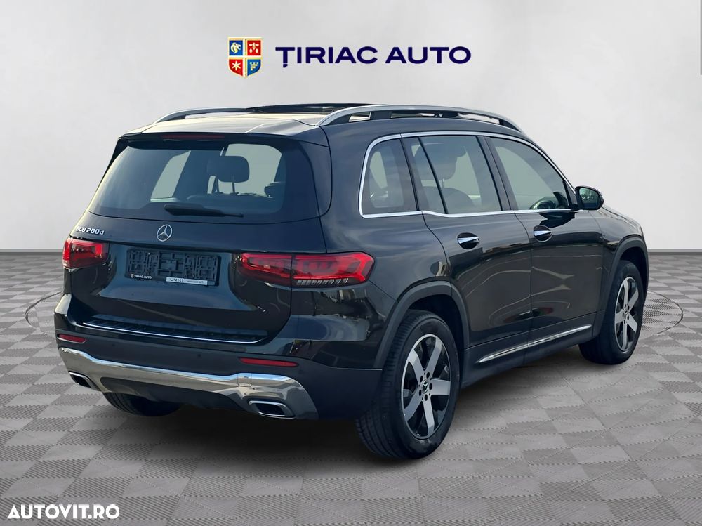 Mercedes-Benz GLB - 5