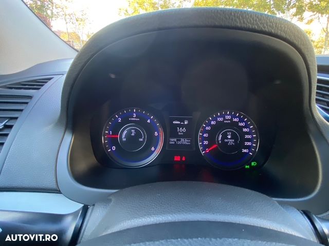 Hyundai i40 1.7 CRDI DPF Sedan Highway+ - 16