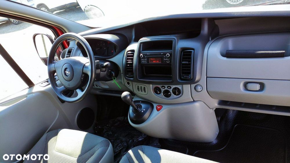 Opel Vivaro - 23