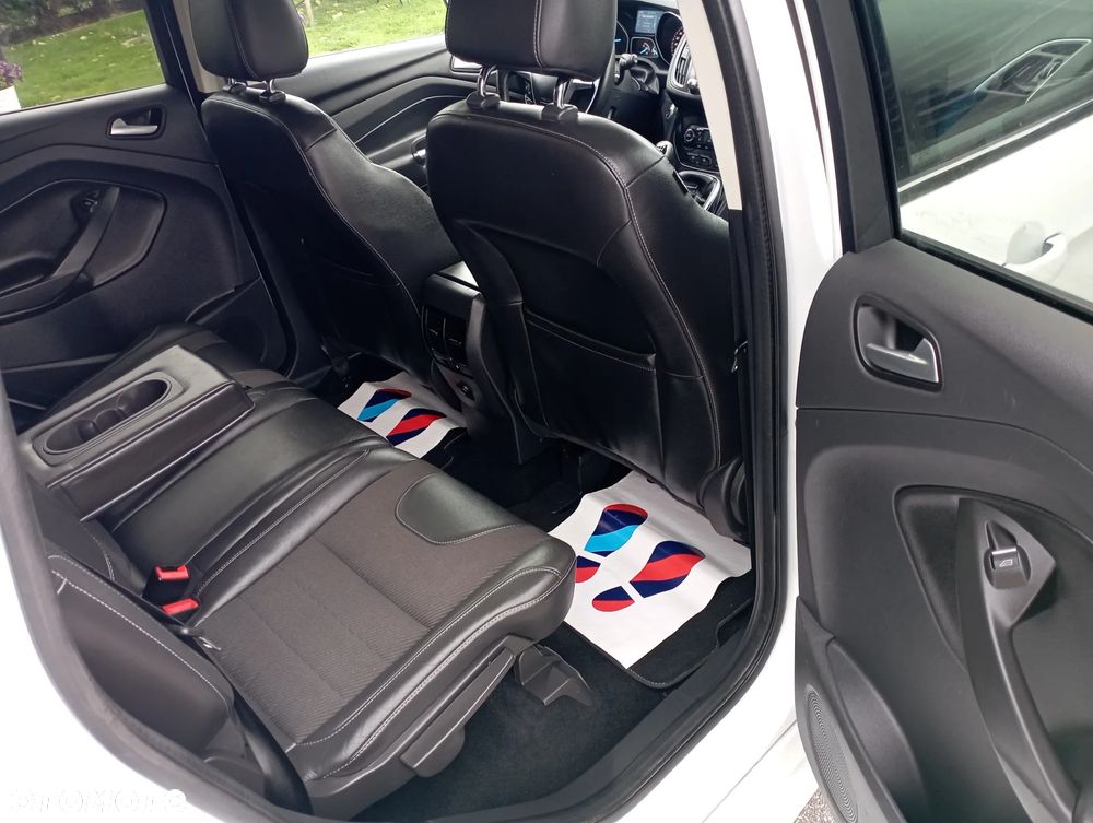 Ford Kuga 2.0 TDCi 4x4 Titanium - 17