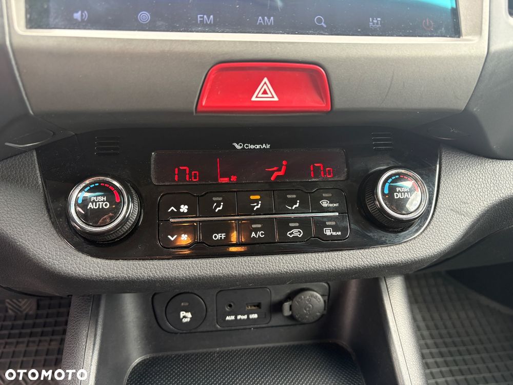 Kia Sportage 2.0 CVVT 2WD Vision - 18