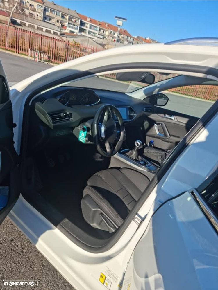 Peugeot 308 SW BlueHDi 120 Stop & Start Allure - 5