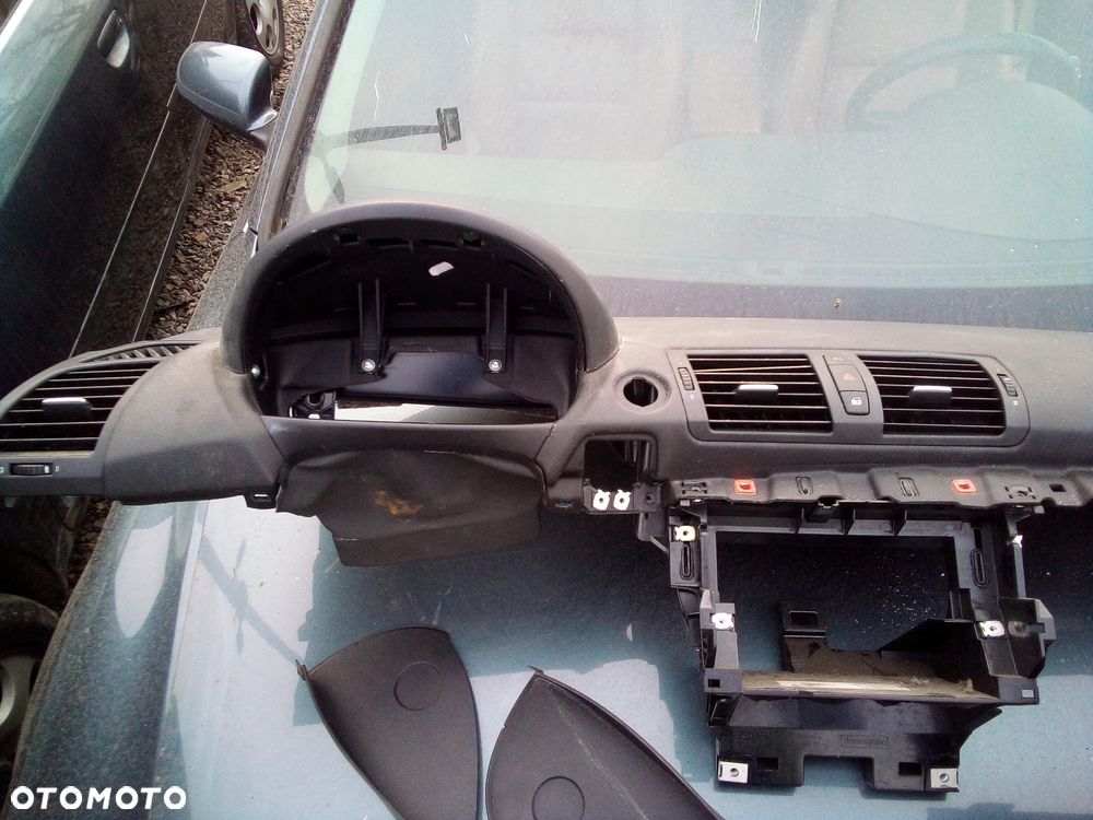Deska Rozdzielcza Kompletna BMW Seria 1 e87 - 2