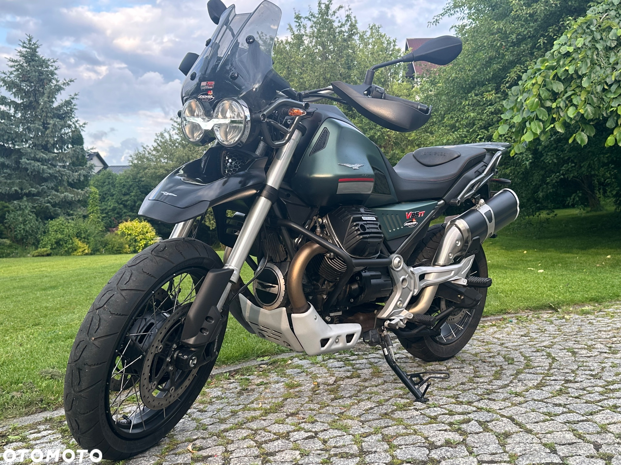 Moto Guzzi V85 - 23