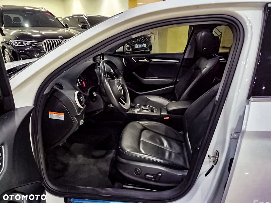 Audi A3 Limousine 40 TFSI quattro S tronic design - 9