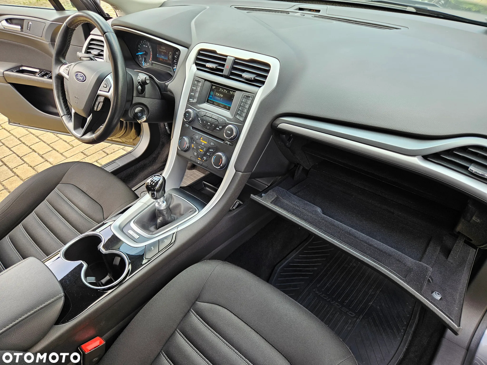 Ford Mondeo 1.5 EcoBoost Trend - 32