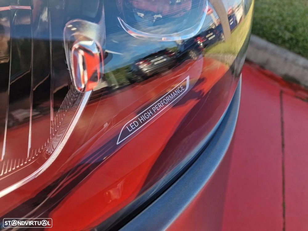Mercedes-Benz C 300 d AMG Line — fotografia 3