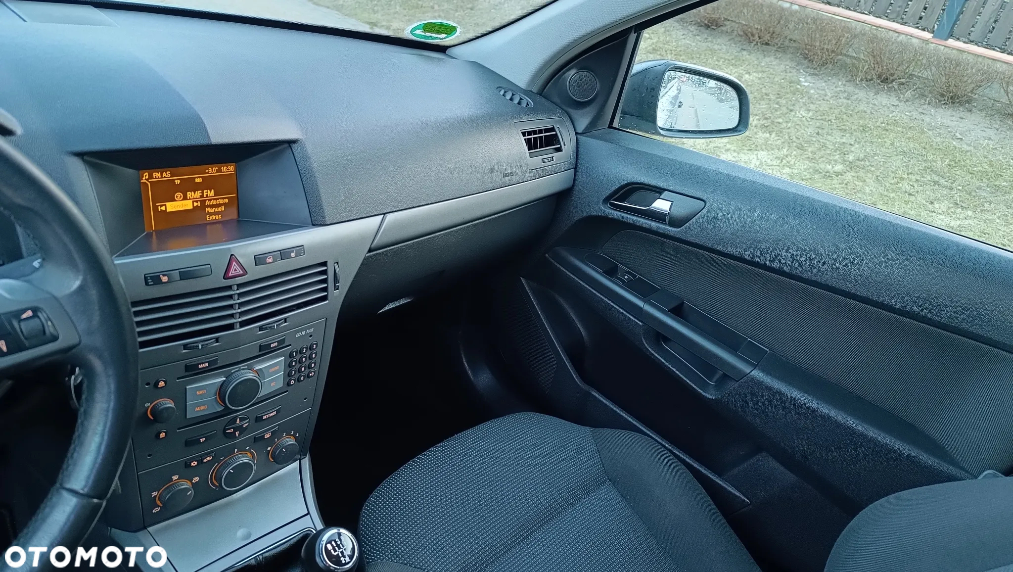 Opel Astra II 1.4 Comfort / Cool - 28