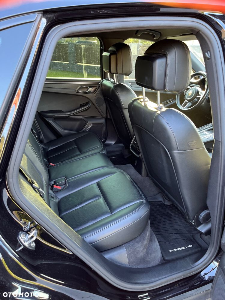 Porsche Macan Standard - 10