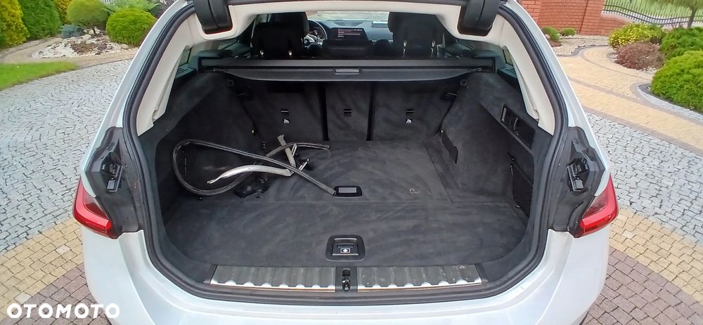 BMW Seria 3 320d Luxury Line - 15