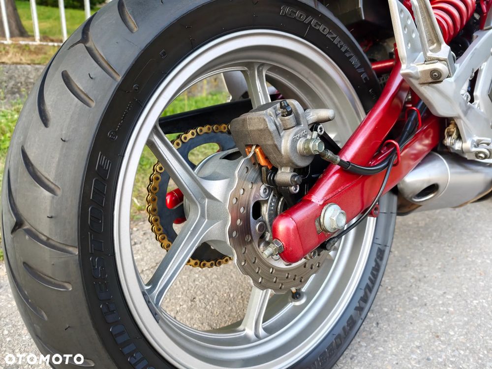 Kawasaki ER - 7