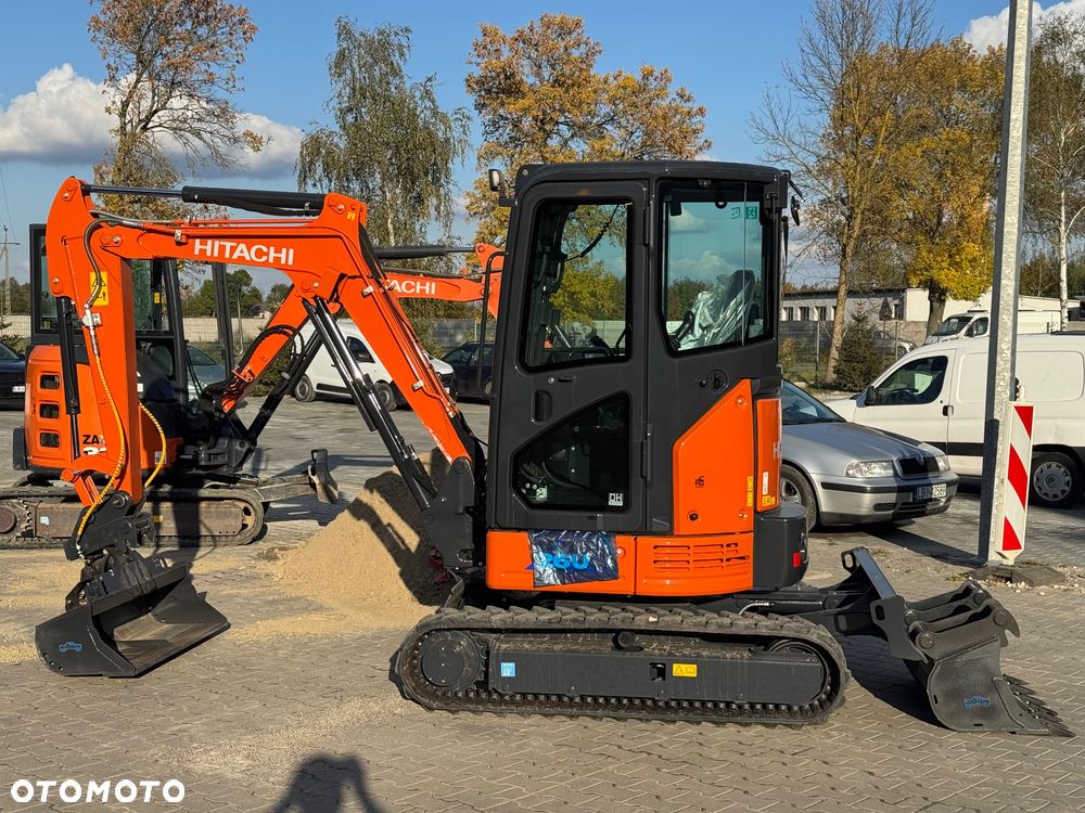 Hitachi ZX26-6 2740kg - 18