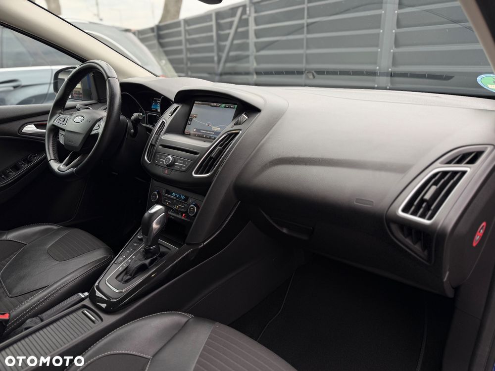 Ford Focus 2.0 TDCi Titanium ASS PowerShift - 24