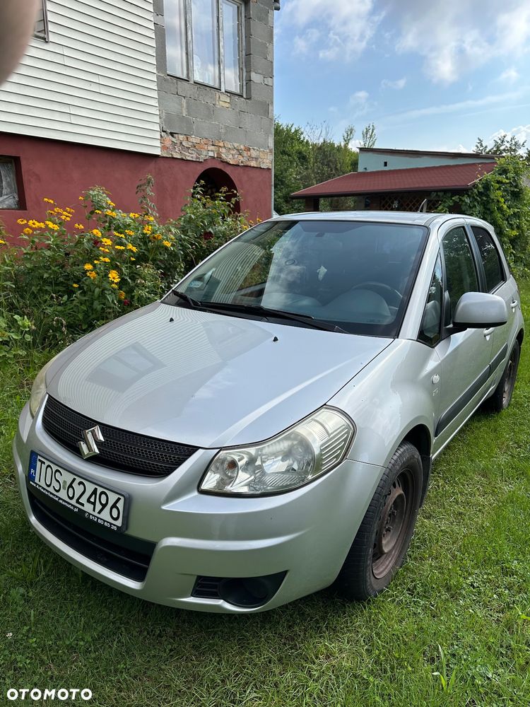 Suzuki SX4 - 4