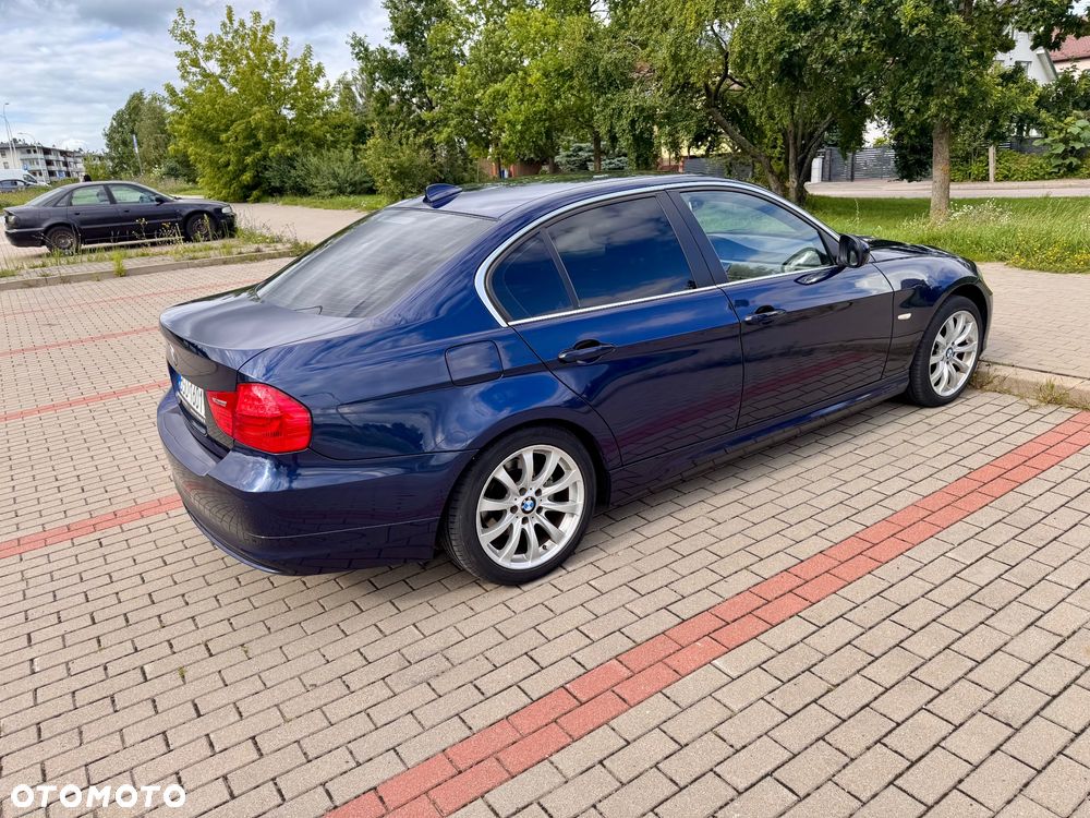 BMW Seria 3 318d DPF - 6