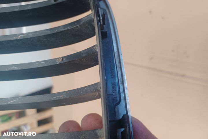 Grila radiator 10627110 BMW Seria 5 E60/E61 [facelift] [2007 - 2010] - 3