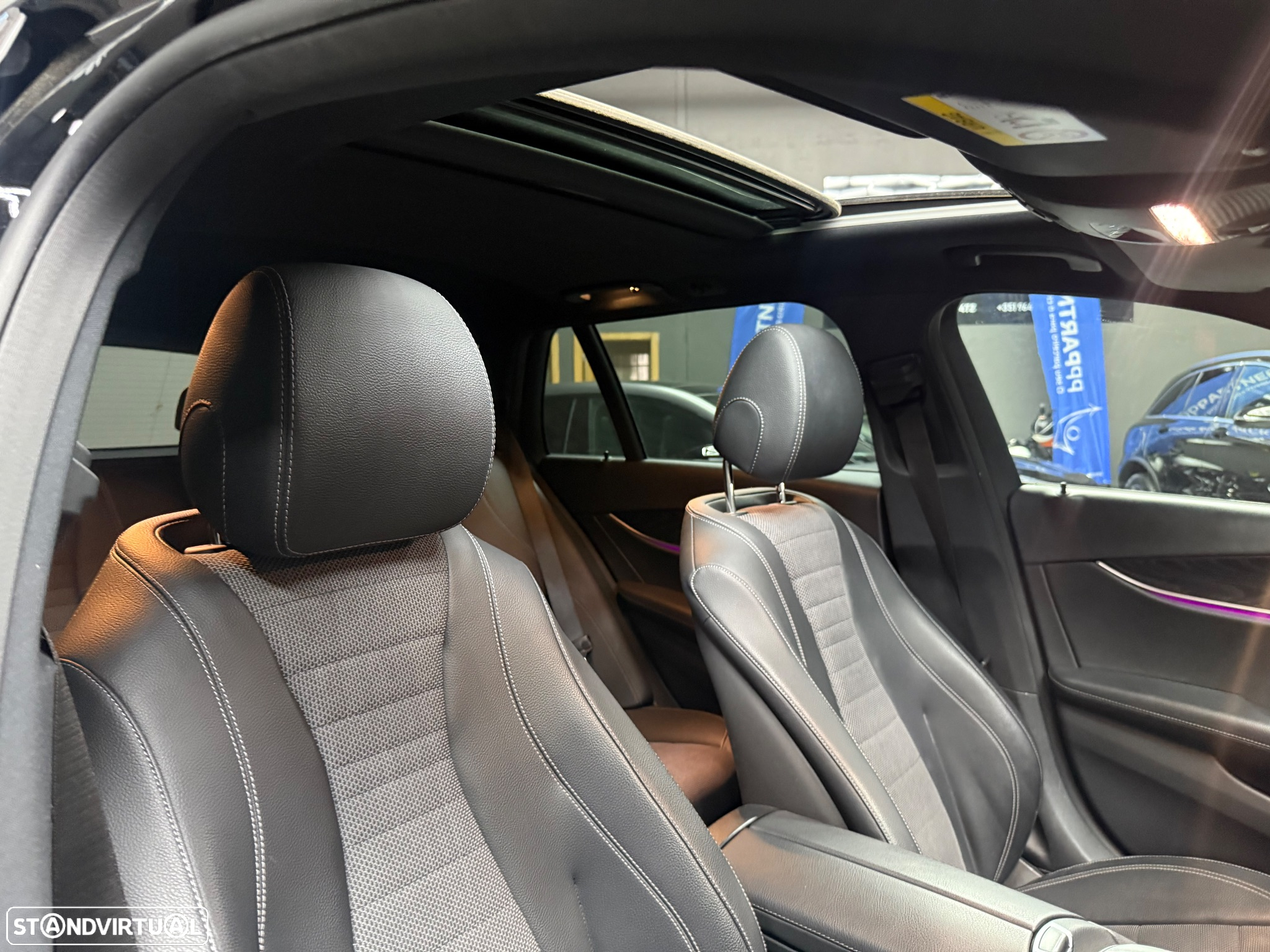 Mercedes-Benz E 300 de Avantgarde 4Matic - 12