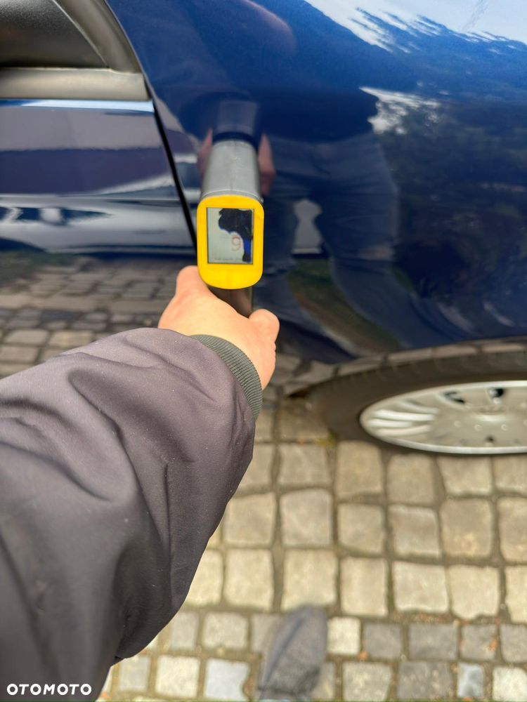 Volkswagen Golf - 25