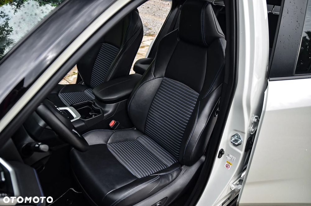Toyota RAV4 2.5 Hybrid Black Edition by JBL 4x2 - 27