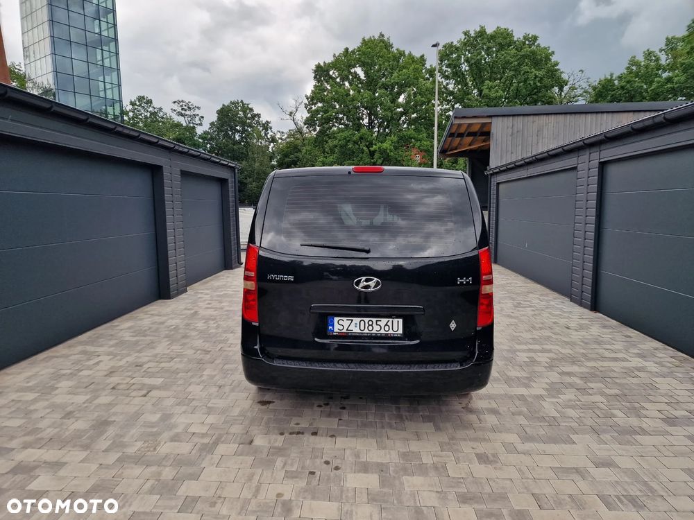 Hyundai H-1 2.5 CRDi Travel Comfort - 26