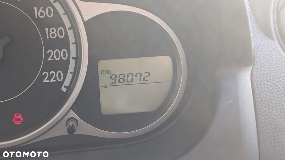 Mazda 2 - 7